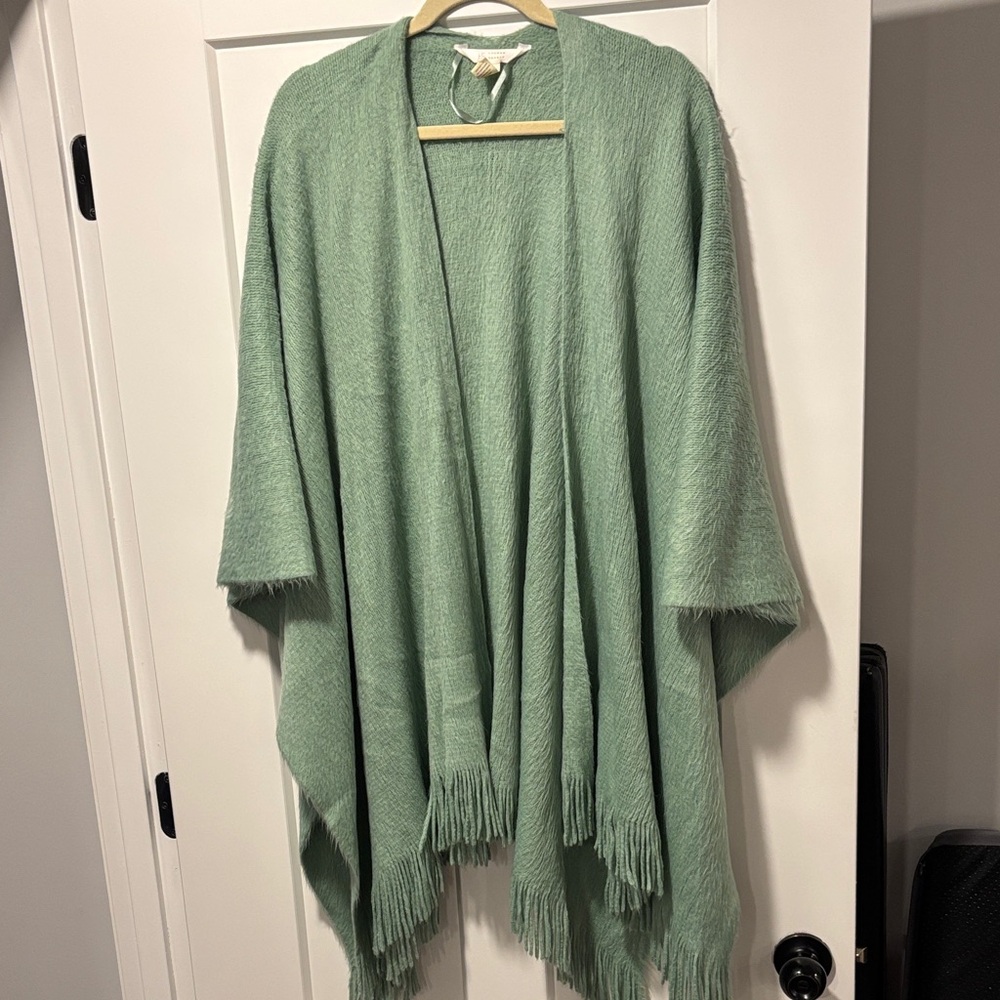 LC Lauren Conrad Sea Foam Green Knit Poncho